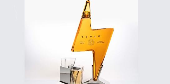 Η τεκίλα της Tesla έχει τη δική της ιστορία και άρωμα ξηρών φρούτων