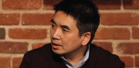 Η Zoom στρέφεται στην τεχνητή νοημοσύνη για να επιστρέψει η μετοχή στα &#39;πανδημικά υψηλά&#39;