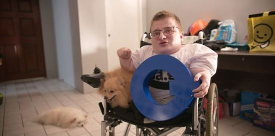 Αναζητώντας τον Q στη θεωρία συνωμοσίας QAnon