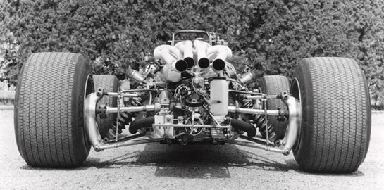 Πώς ανασταίνεις κινητήρα V12 από μονοθέσιο F1 Ferrari του 1967