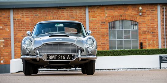 Aston Martin DB5: Το πιο εμβληματικό και ακριβό Bond car της ιστορίας