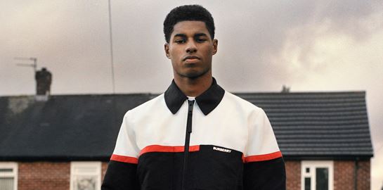 Ο Marcus Rashford ενώνει τις δυνάμεις του με τον οίκο Burberry