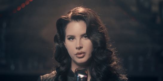 Lana Del Rey, μία &#39;Lolita που έχασε το δρόμο της&#39;