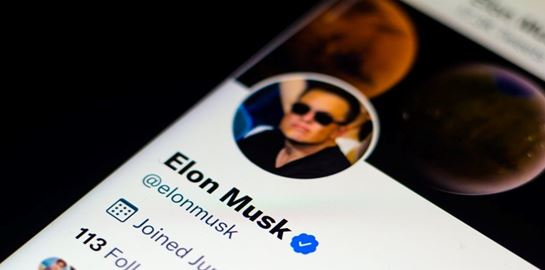 To Twitter επιστρατεύει τη νομική ελίτ εναντίον του Elon Musk