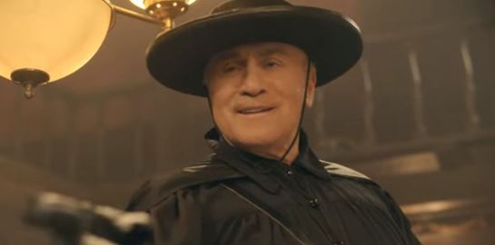 Ζούμε σίγουρα στο Black Mirror, o Παναγιώτης Ψωμιάδης μπαίνει στη &quot;Φάρμα&quot;