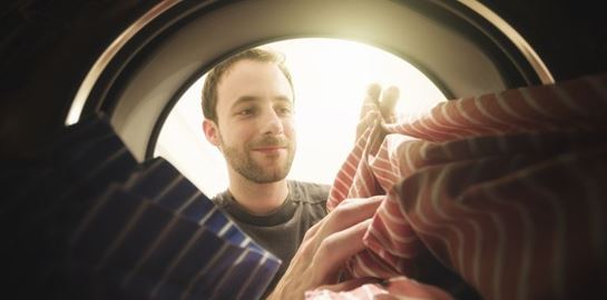 Πώς θα σώσεις τα ρούχα σου από λεκέδες λαδιού