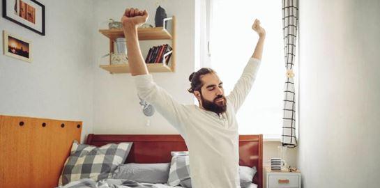 Μάθε βήμα-βήμα πώς θα βελτιώσεις τη διάθεσή σου το πρωί