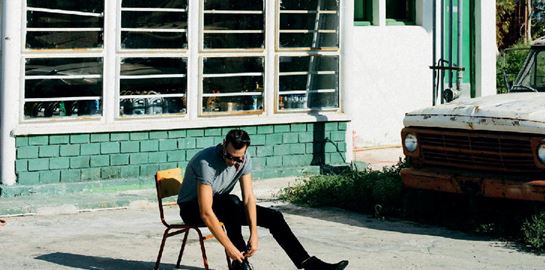 Φθινοπωρινό στυλ σε rock n&#39; roll mood