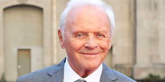O 86χρονος Anthony Hopkins είναι ο πιο cool TikToker που ξέρουμε