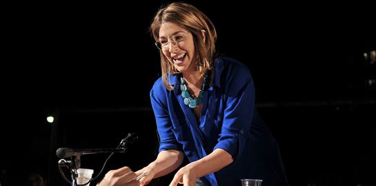 Τι μάθαμε από την online συνέντευξη της Naomi Klein