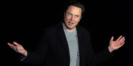 Σε άλλα νέα, η SpaceX του Elon Musk κατηγορείται για παράνομες απολύσεις