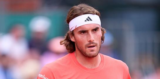 Στέφανος Τσιτσιπάς εναντίον διαιτητή στον αγώνα με Μεντβέντεφ (video)