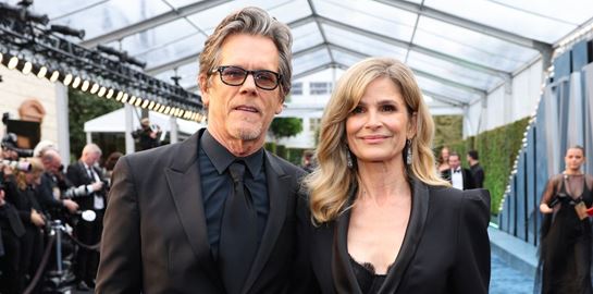 Ο Kevin Bacon έμαθε ότι είναι συγγενής με τη γυναίκα του