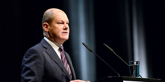 Η Γερμανία αναγκάζεται να βγει μπροστά