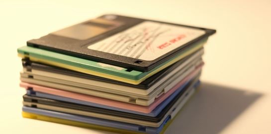 Στην Ιαπωνία γίνεται πόλεμος για τις δισκέτες