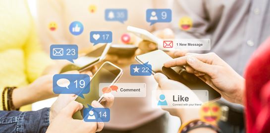 Πόσοι Έλληνες είναι ενεργοί στα social media