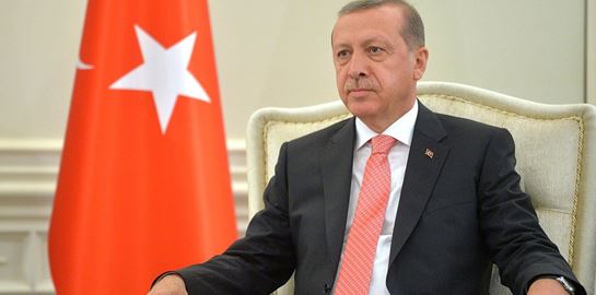 Ο Recep Tayyip Erdogan απειλεί να στείλει και τρίτο ερευνητικό σκάφος στο Αιγαίο