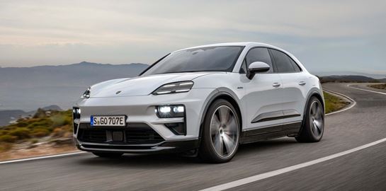 Η νέα Porsche Macan έχει παρμπρίζ επαυξημένης πραγματικότητας και 630 ίππους