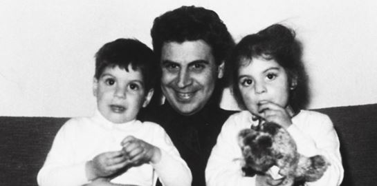 Πώς προέκυψε το δικαστικό θρίλερ της κηδείας του Μίκη Θεοδωράκη