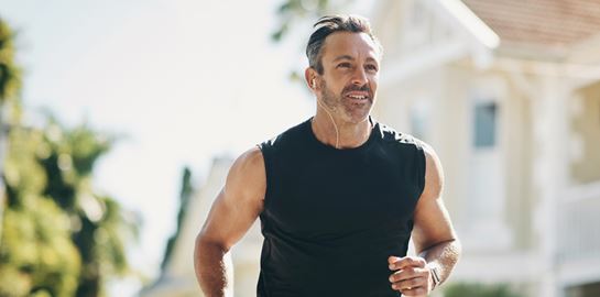 Πώς θα ενισχύσεις τη μυική σου μάζα μετά τα 40