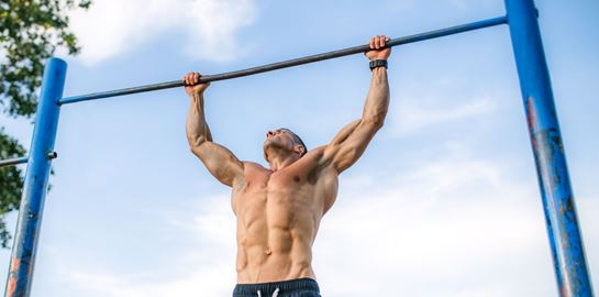 Πώς να εκτελείς σωστά τις έλξεις σε μονόζυγο