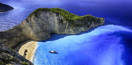 Οι ελληνικές παραλίες κυριαρχούν στα Google Trends