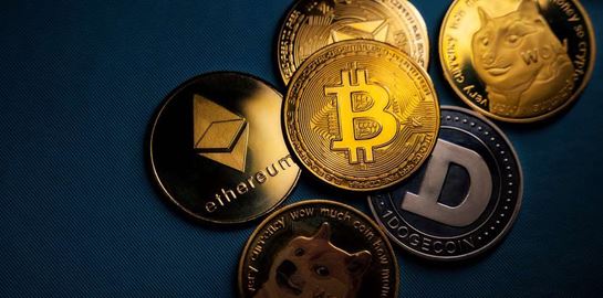 Ποιοι δισεκατομμυριούχοι κρυπτονομισμάτων ρευστοποιούν τις μετοχές τους