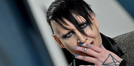 Κανιβαλισμός, βασανιστήρια, κάπνισμα οστών: Οι πιο εξωφρενικές καταγγελίες για τον Marilyn Manson