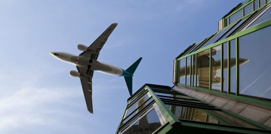 Έρχονται όρια στους ρύπους των αεροπλάνων