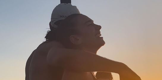 Dua Lipa και Romain Gavras μαζί στην Ελλάδα