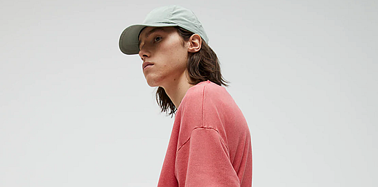 Τα πιο στιλάτα φούτερ του φετινού χειμώνα