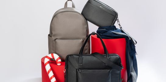 Η νέα συλλογή της Carpisa θα αναβαθμίσει το ταξιδιωτικό σου στυλ