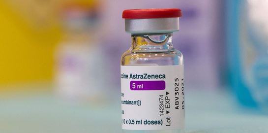 Το εμβόλιο της AstraZeneca λειτουργεί καλά και ως επαναληπτική, τρίτη δόση