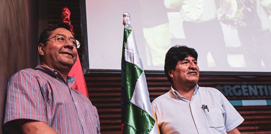 Βολιβία: Ο Luis Arce, διάδοχος του Evo Morales, κέρδισε τις εκλογές