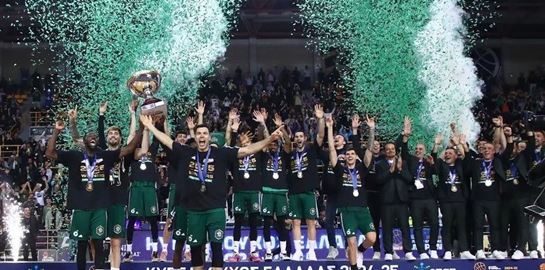 Ο Νίκος Γκάλης παρέδωσε το Κύπελλο στον Παναθηναϊκό - Ένας τελικός γεμάτος ένταση