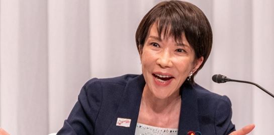 Η πρώτη γυναίκα πρωθυπουργός της Ιαπωνίας - Eίναι ντράμερ και λατρεύει το heavy metal