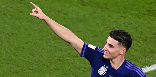 O Julián Álvarez ζει το όνειρό του