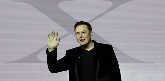 Ο Elon Musk θα εισπράξει τη μεγαλύτερη αμοιβή της ζωής του