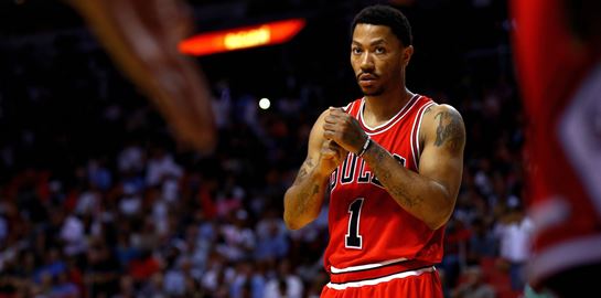 Ο Derrick Rose αφήνει πίσω του το NBA μετά από 16 χρόνια