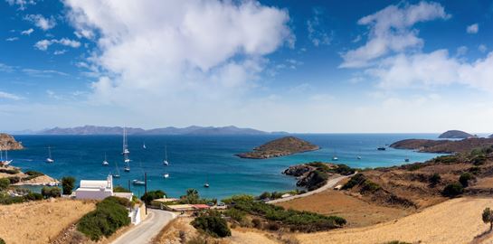 Σε άλλα νέα, ο δήμαρχος των Λειψών ραπάρει για να προσελκύσει τουρίστες στο νησί