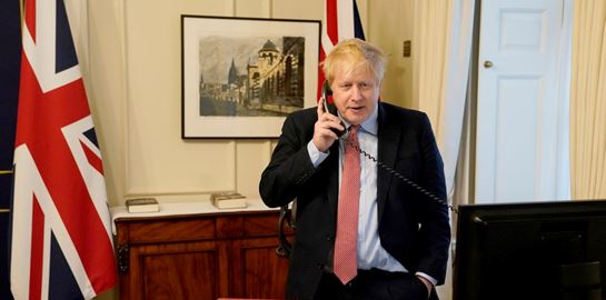 Όλος ο κόσμος κλείνει τα σύνορα με τη Μεγάλη Βρετανία