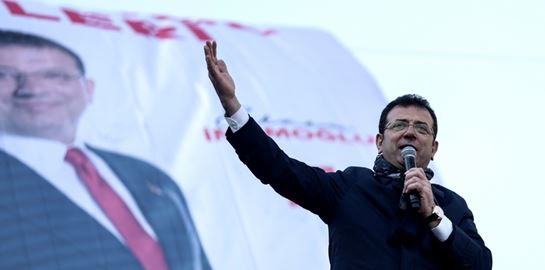Ο Ekrem İmamoğlu προηγείται του Tayyip Erdoğan στις τουρκικές δημοτικές εκλογές