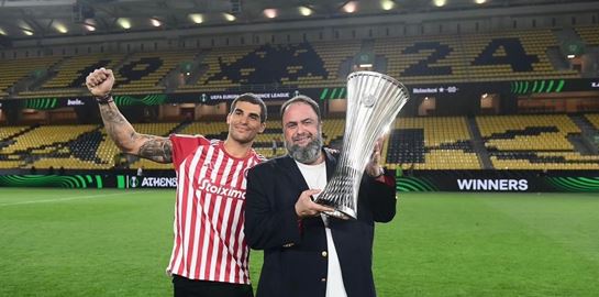 Μιλτιάδης Μαρινάκης, ο γιος του Βαγγέλη Μαρινάκη μόλις έκανε τατουάζ το τρόπαιο του Conference League