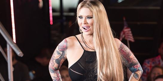 Βίος, πολιτεία και ανατροπές στη ζωή της Jenna Jameson