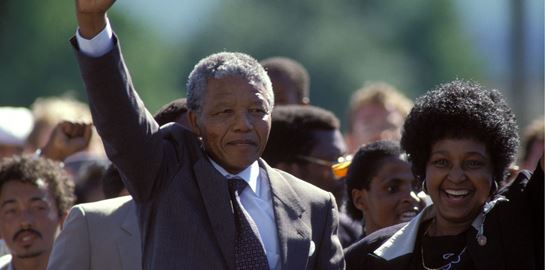 Ο Nelson Mandela μέσα από τα μάτια των δικών του ανθρώπων