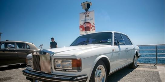 Το υπερθέαμα κλασικών αυτοκινήτων και μοτοσικλετών του Αλίμου επιστρέφει