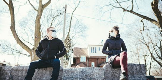 Το καλοκαίρι ίσως βάλει φρένο στον κορονοϊό