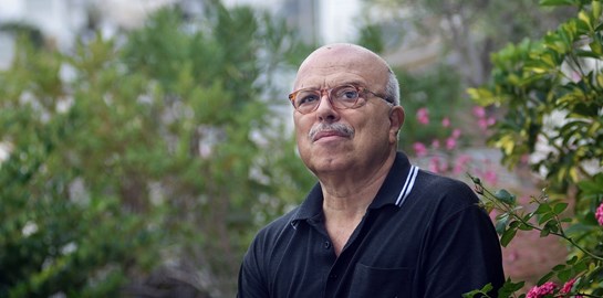 Ο Γιάννης Ξανθούλης πιστεύει πως είναι καλύτερος αναγνώστης από συγγραφέας