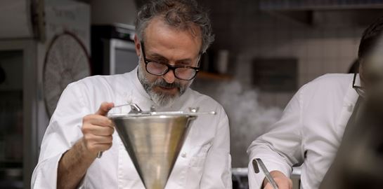 Το ξεχωριστό delivery του Massimo Bottura