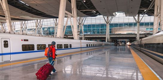 Κίνα: Κατασκεύασαν σιδηροδρομικό σταθμό μέσα σε 9 ώρες